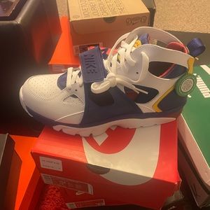 Nike air trainer huarache White Regency purple Amarillo